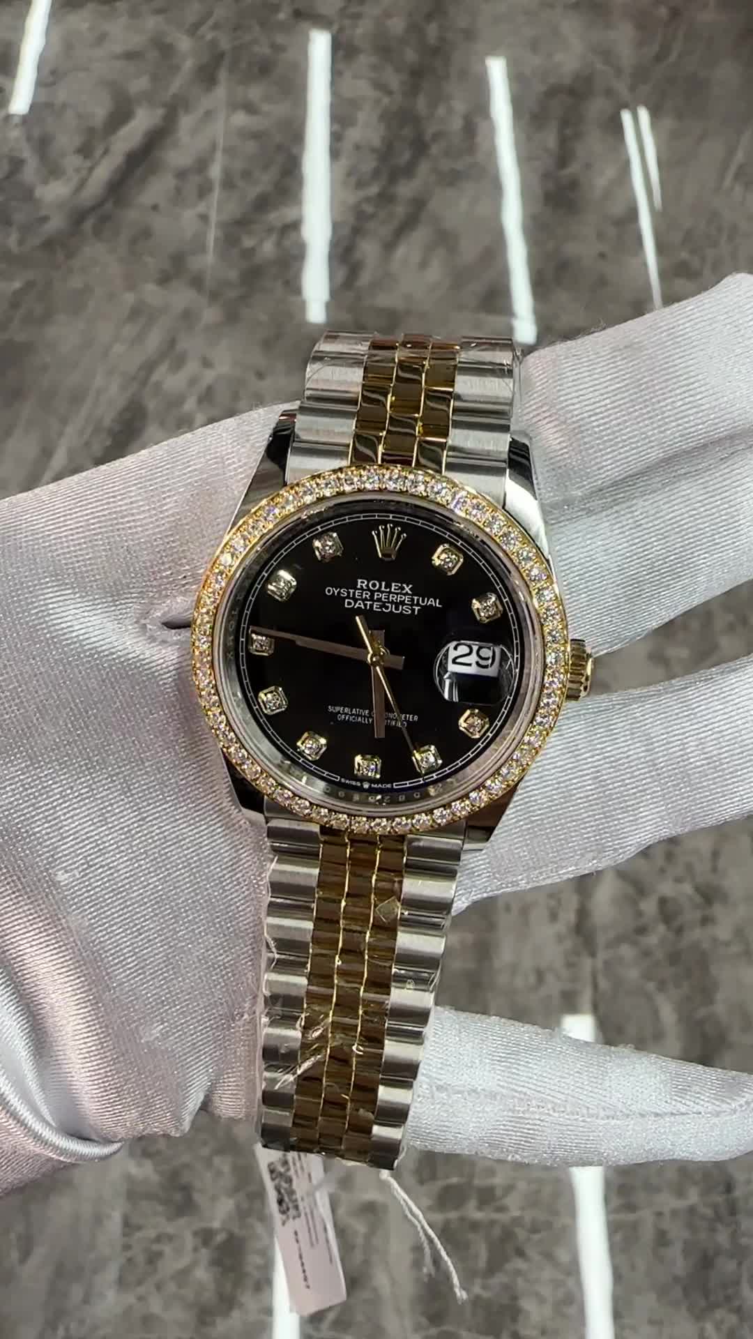 Rolex Datejust 36 Oyster, 36 mm, Oystersteel, yellow gold and diamonds Reference 126283RBR