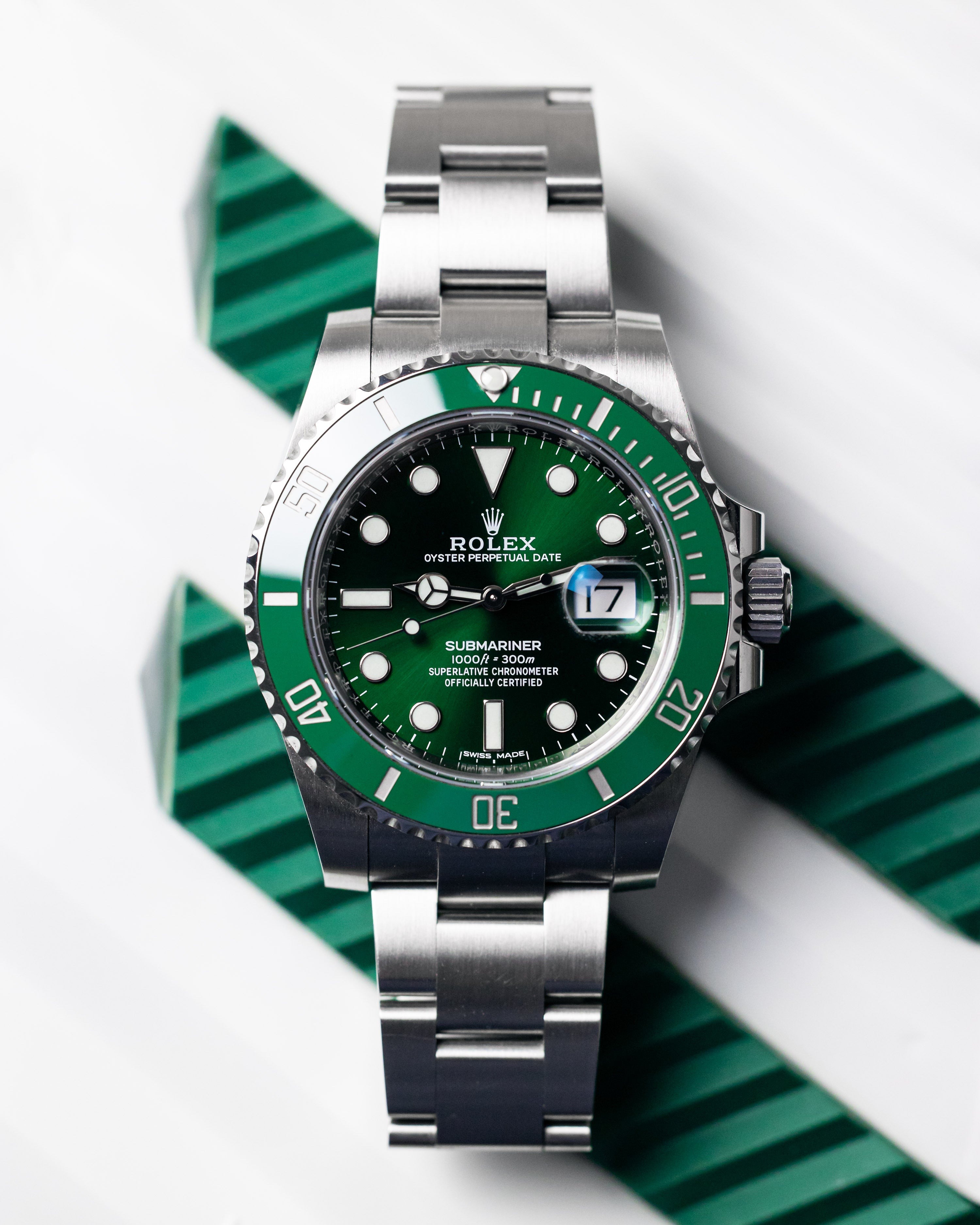 Rolex Submariner Date Hulk Oystersteel Men's Watch 116610LV-0002