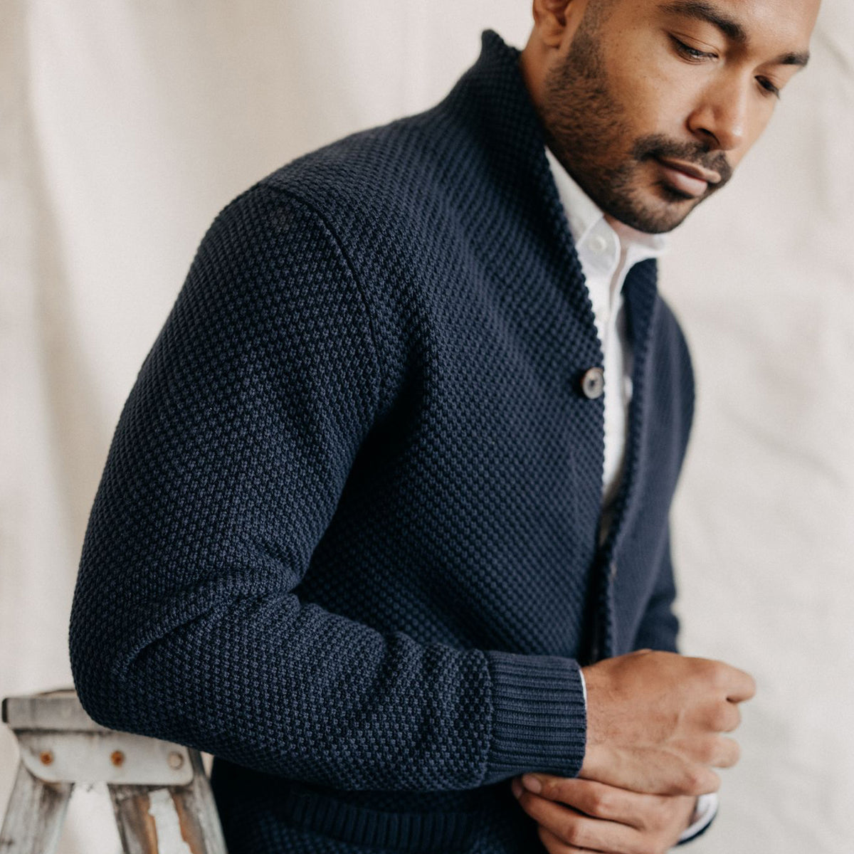 Men's Sweater Pullover Cable Knit Sweater in Natural Don in Dark Navy