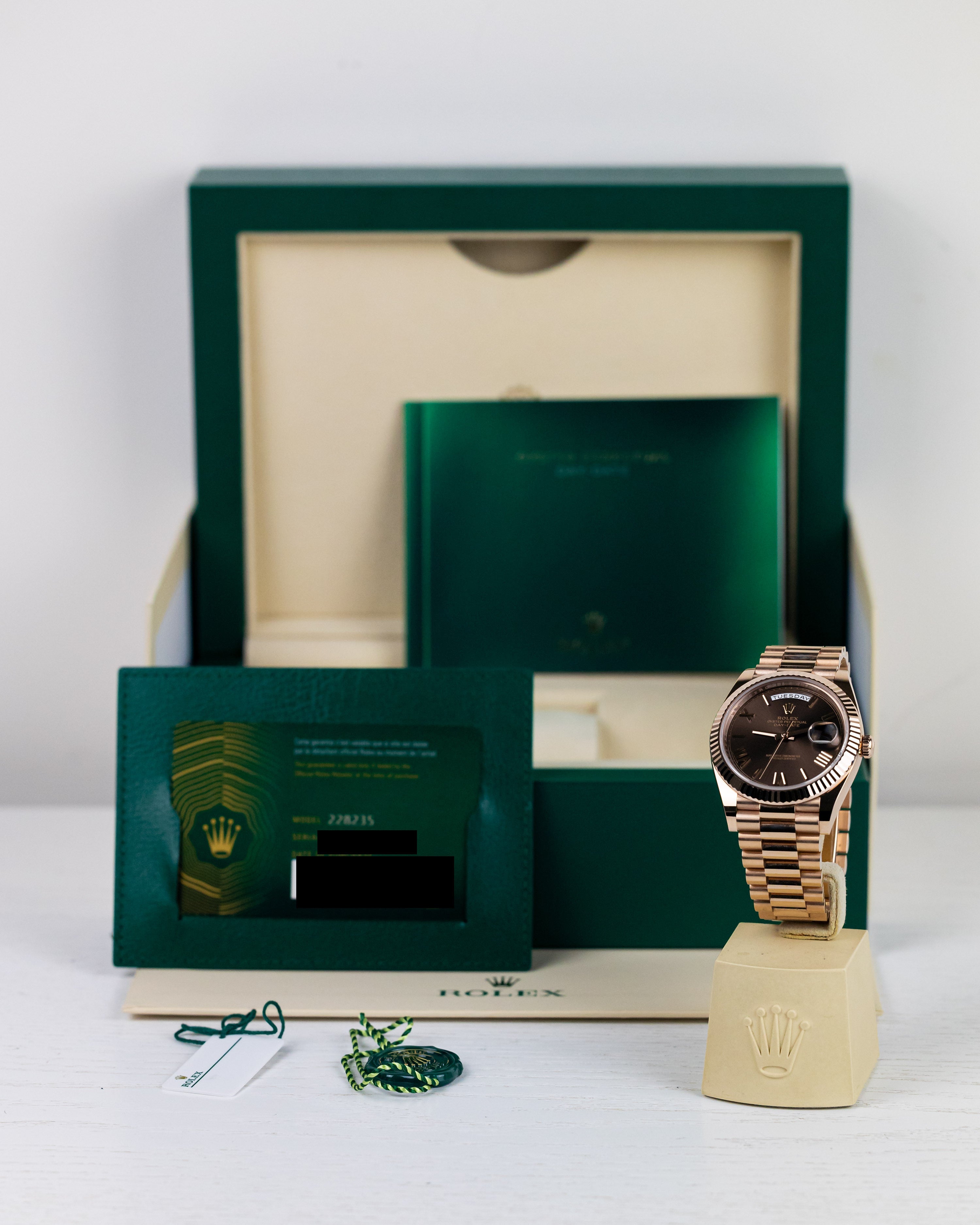 Rolex Day-Date 40 Everose Gold Sundust Diamond Dial Men's Watch M228235