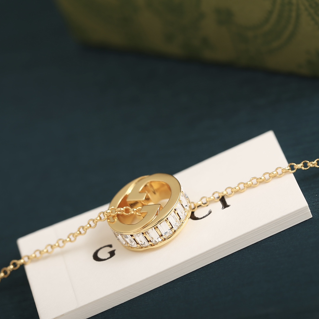 Collection de colliers Gucci Blondie - luxuryevafr