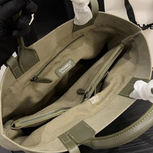 Petit sac fourre-tout Chanel Deauville - luxuryevafr