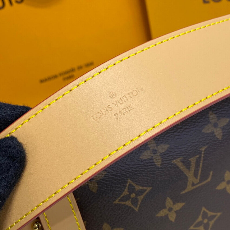 Sac à main Louis Vuitton SIDE TRUNK M46358 MONOGRAM - luxuryevafr