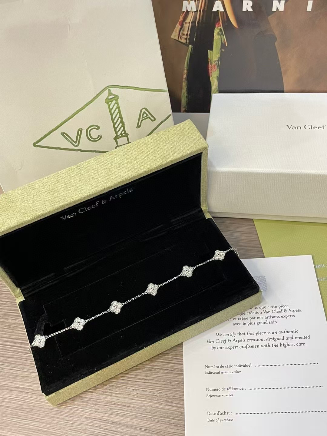 Bracelet trèfle à six motifs Van Cleef & Arpels - luxuryevafr