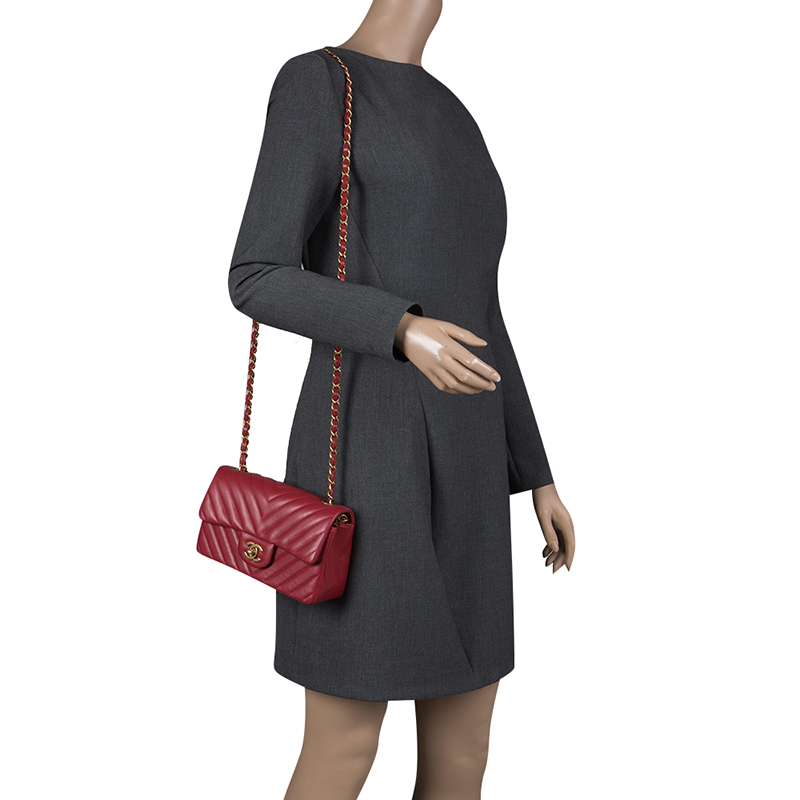 Mini sac à rabat classique en cuir à chevrons rouge foncé - luxuryevafr