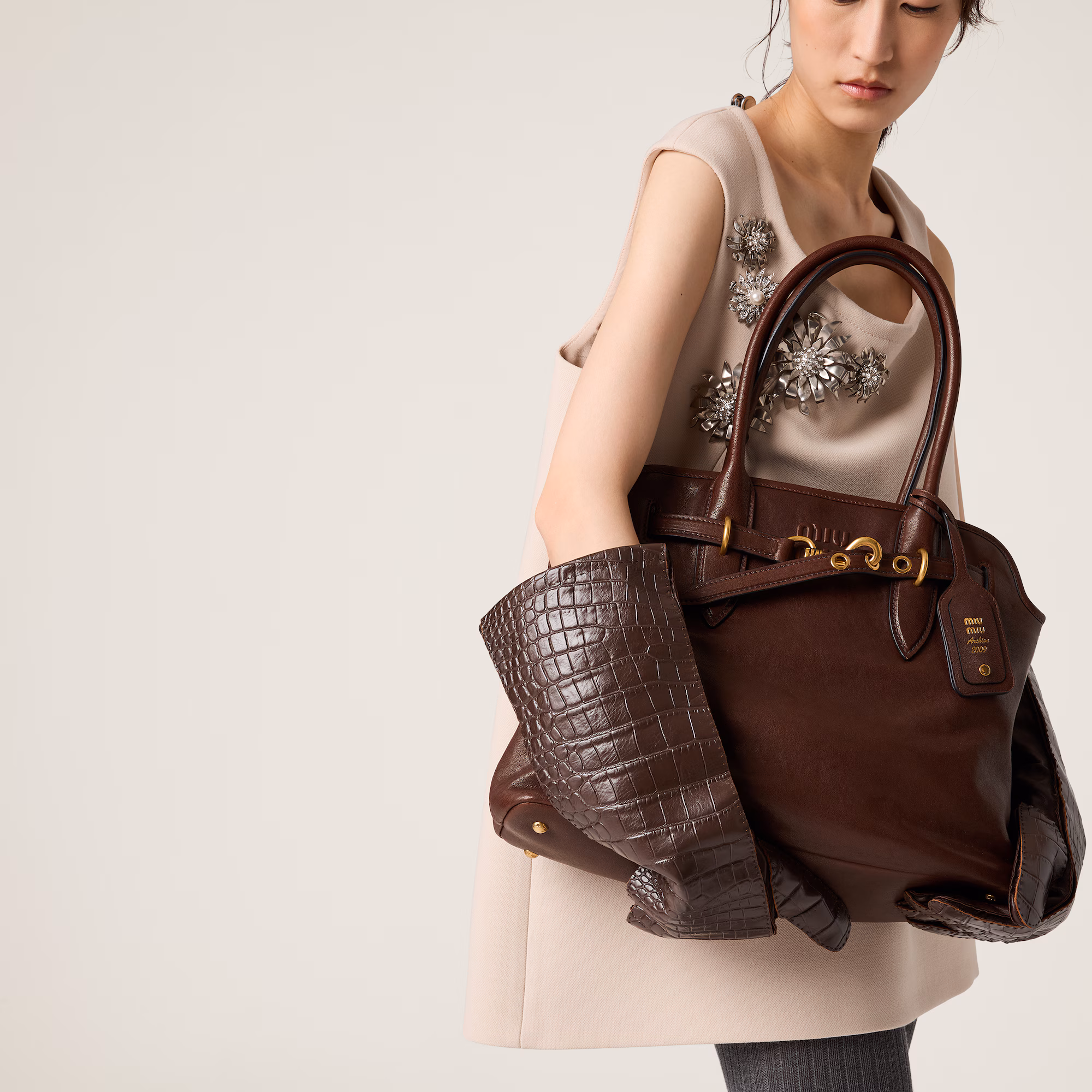 Sac Miu Miu Adventure Cuir Nappa Luxueux Briarwood - luxuryevafr