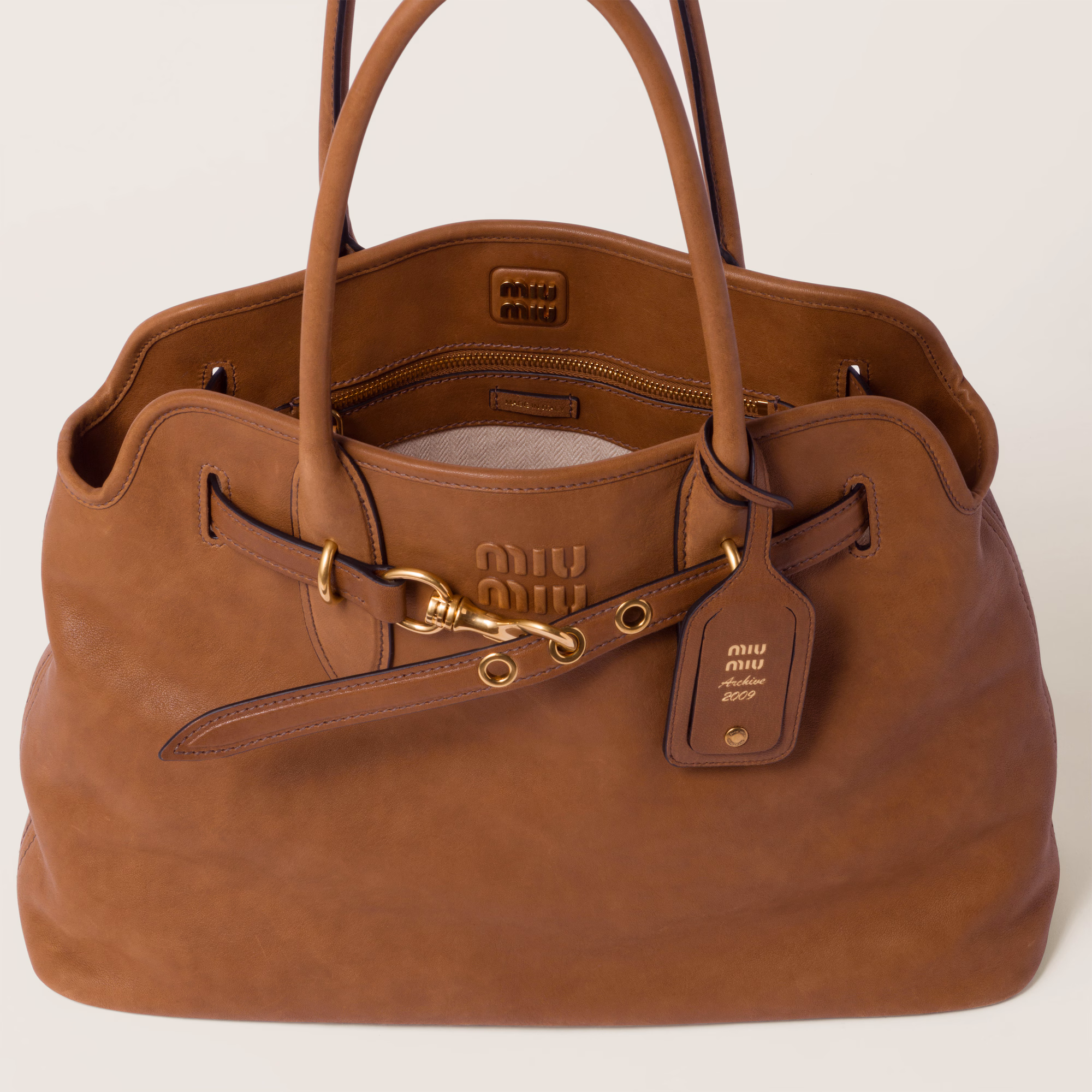 Sac en cuir nappa MiuMiu Aventure - Chêne - luxuryevafr