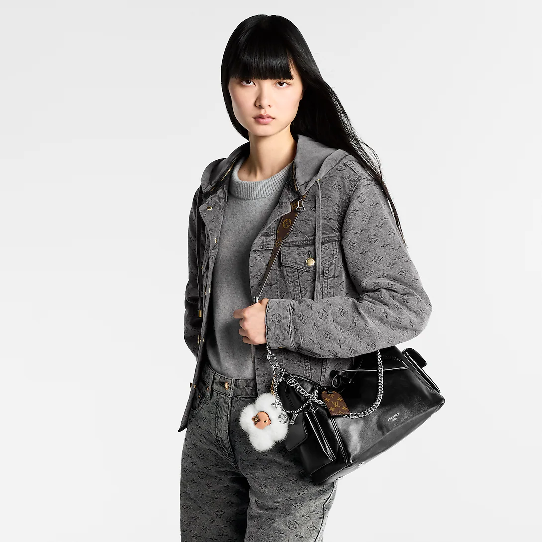 Porte-clés en fourrure LV Vivienne M02300 - luxuryevafr