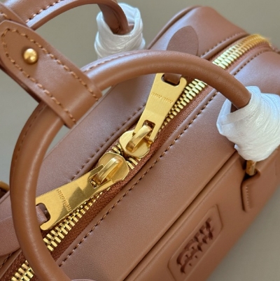 MIUMIU Arcadie leather bag - luxuryevafr