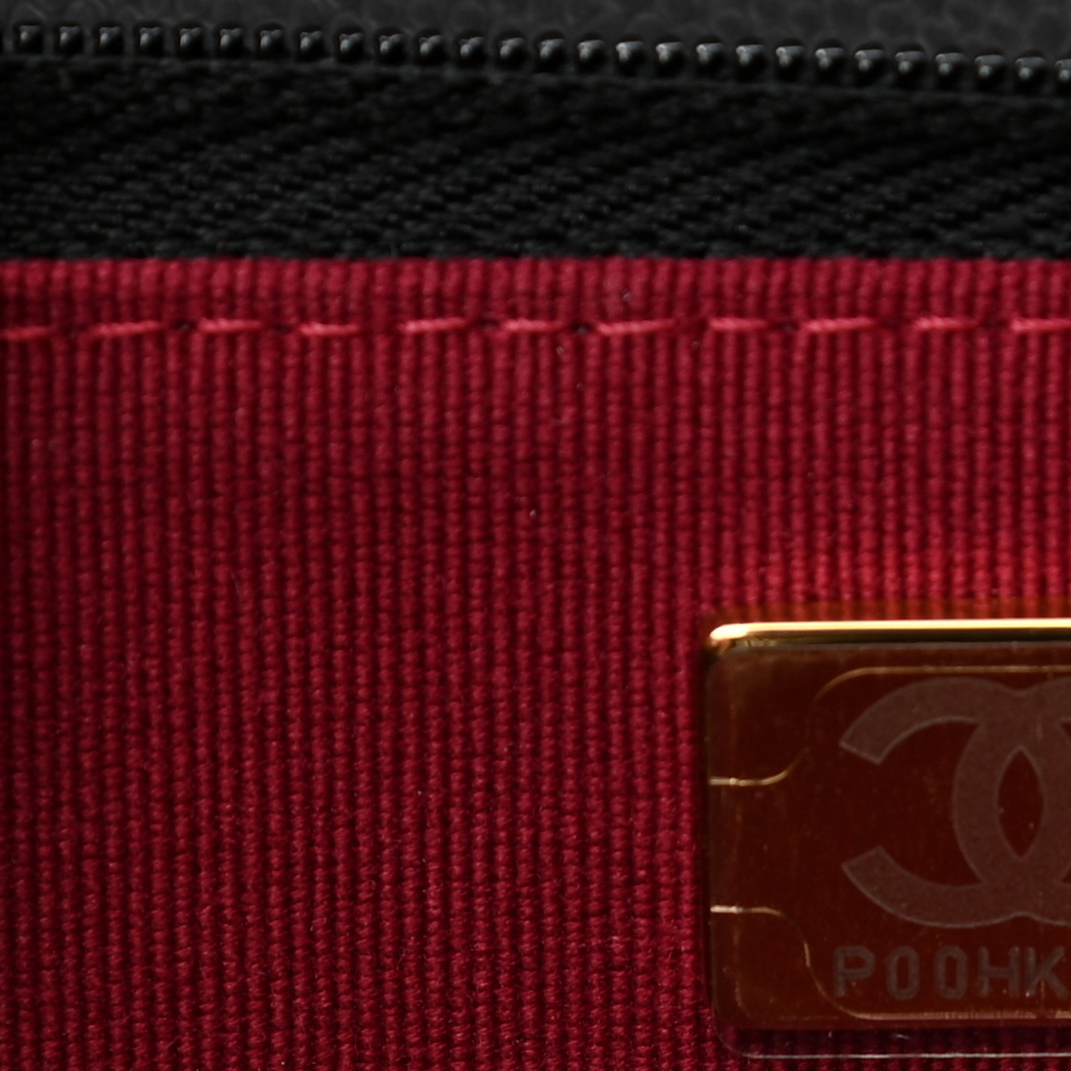 Portefeuille matelassé Caviar Twist Your Buttons sur chaîne WOC Noir - luxuryevafr