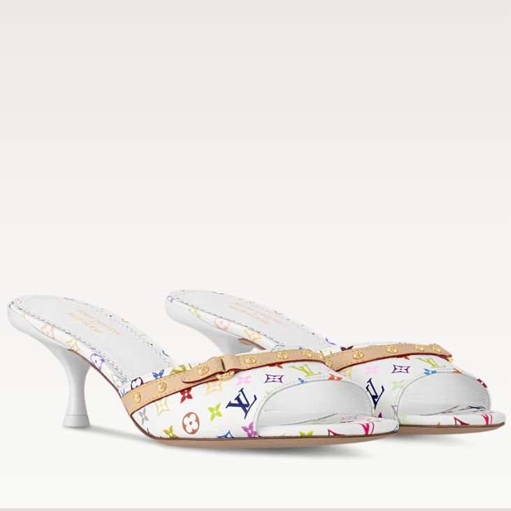 Chanel Collier Logo Doré Élégance Intemporelle - luxuryevafr