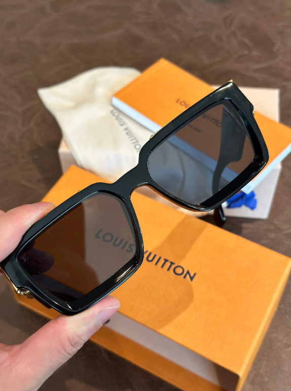 Lunettes de soleil LV Z1165E 1.1 Millionnaires - luxuryevafr