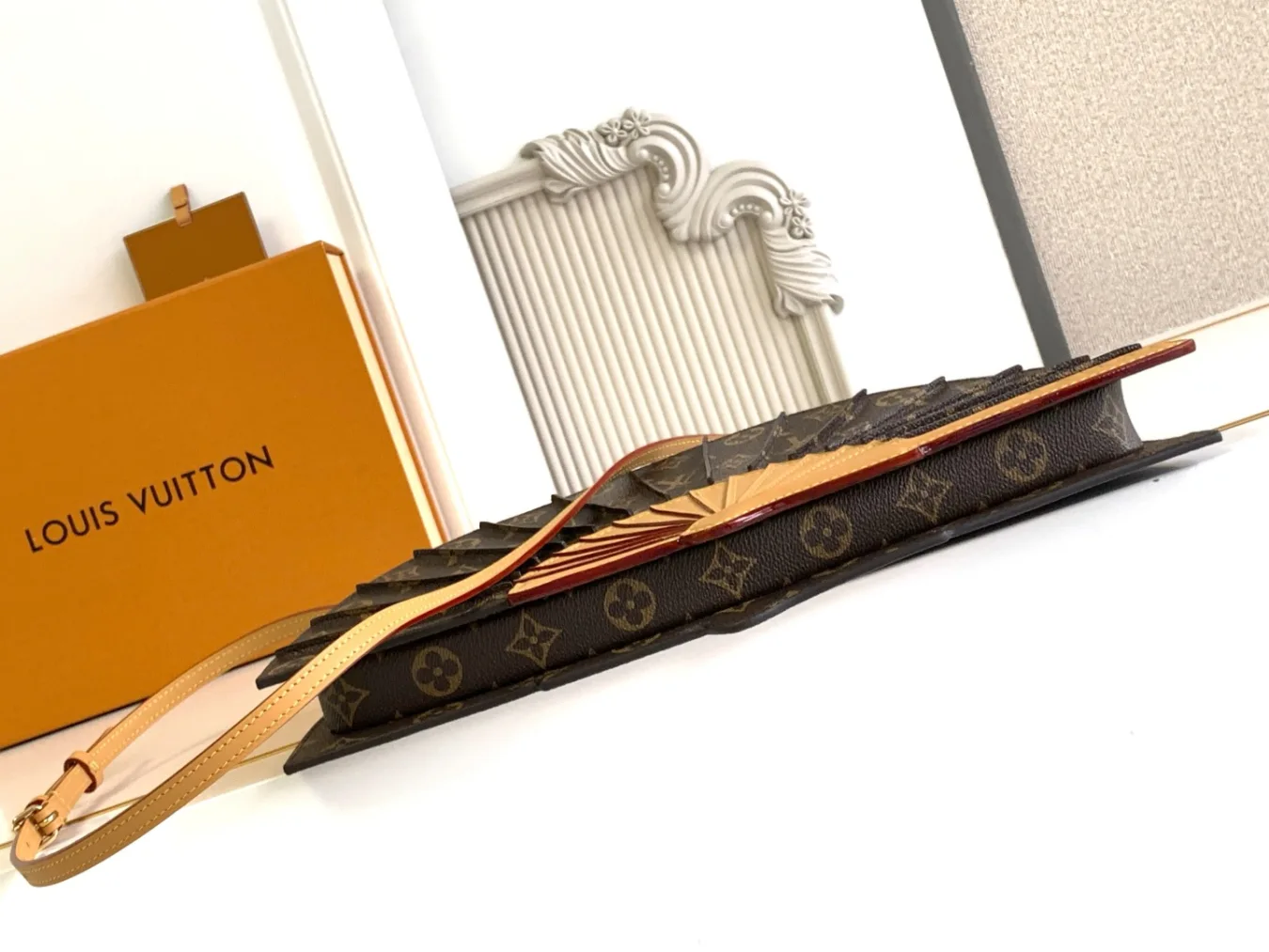 Sac éventail LouisVuitton - luxuryevafr