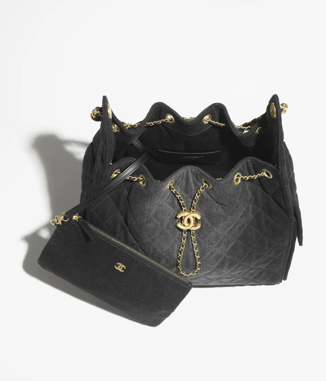 Sac à main CHANEL 25 Medium Denim délavé Noir - luxuryevafr