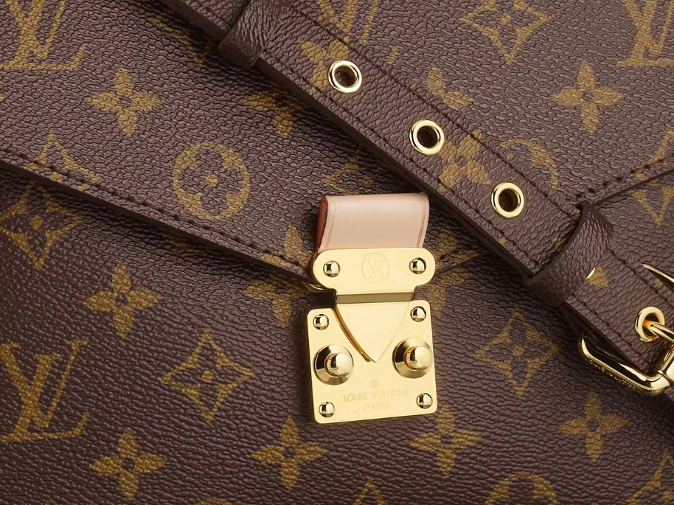 Louis Vuitton M46279 POCHETTE MéTIS EAST WEST - luxuryevafr