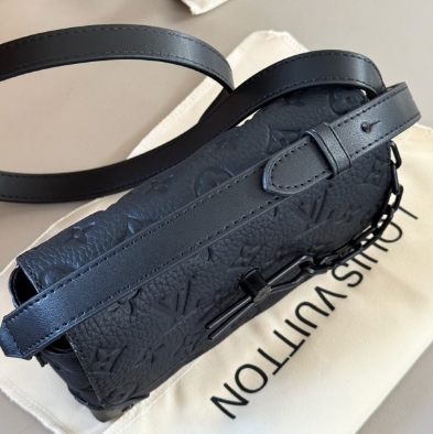 Portefeuille portable Steamer LV M81746 - luxuryevafr