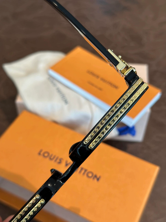 Lunettes de soleil LV Z1165E 1.1 Millionnaires - luxuryevafr