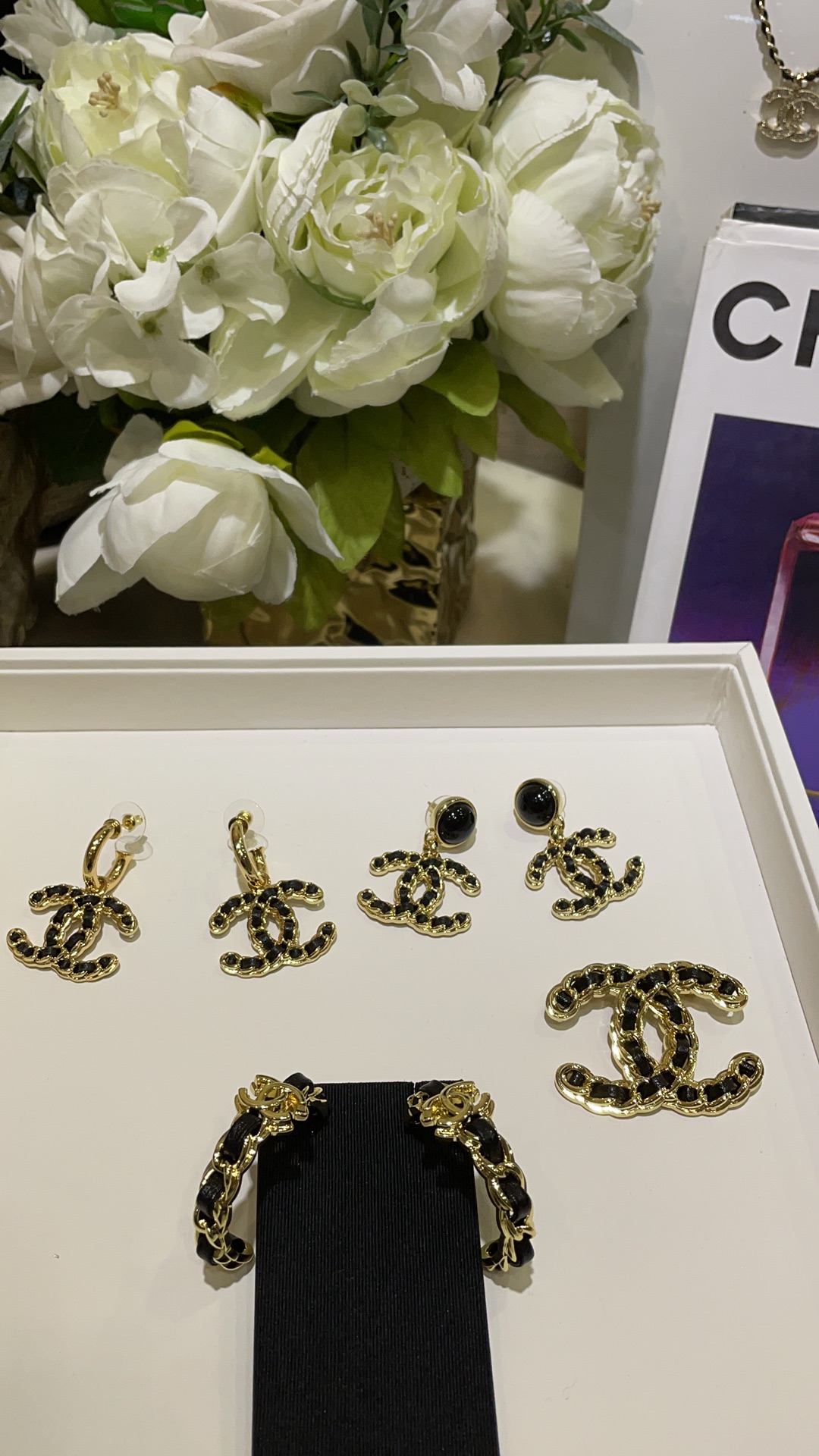 Chanel — Créoles Double C Or 24K Tressé - luxuryevafr