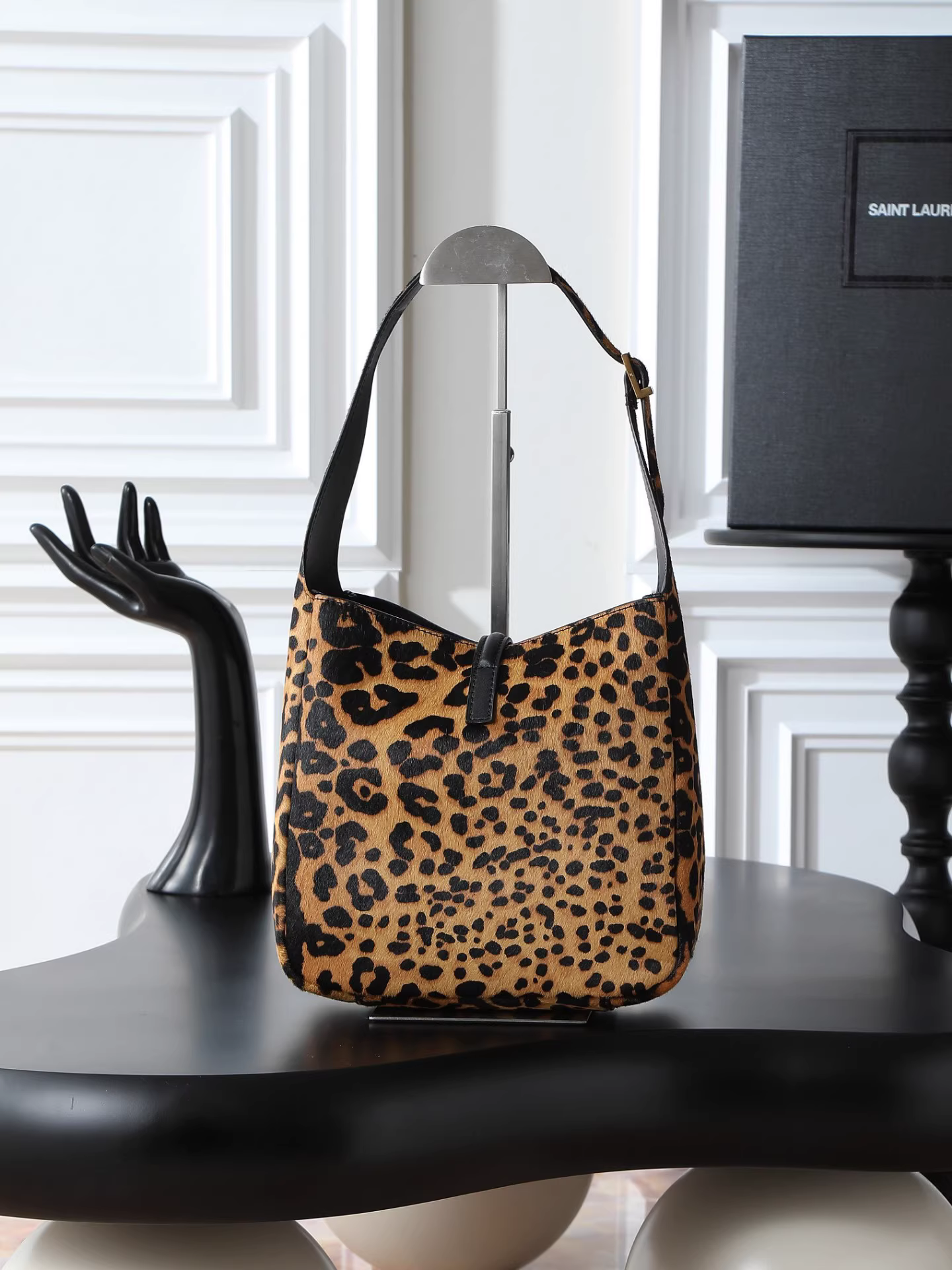 YSL LE 5 À 7 souple petit modèle en cuir poney - luxuryevafr