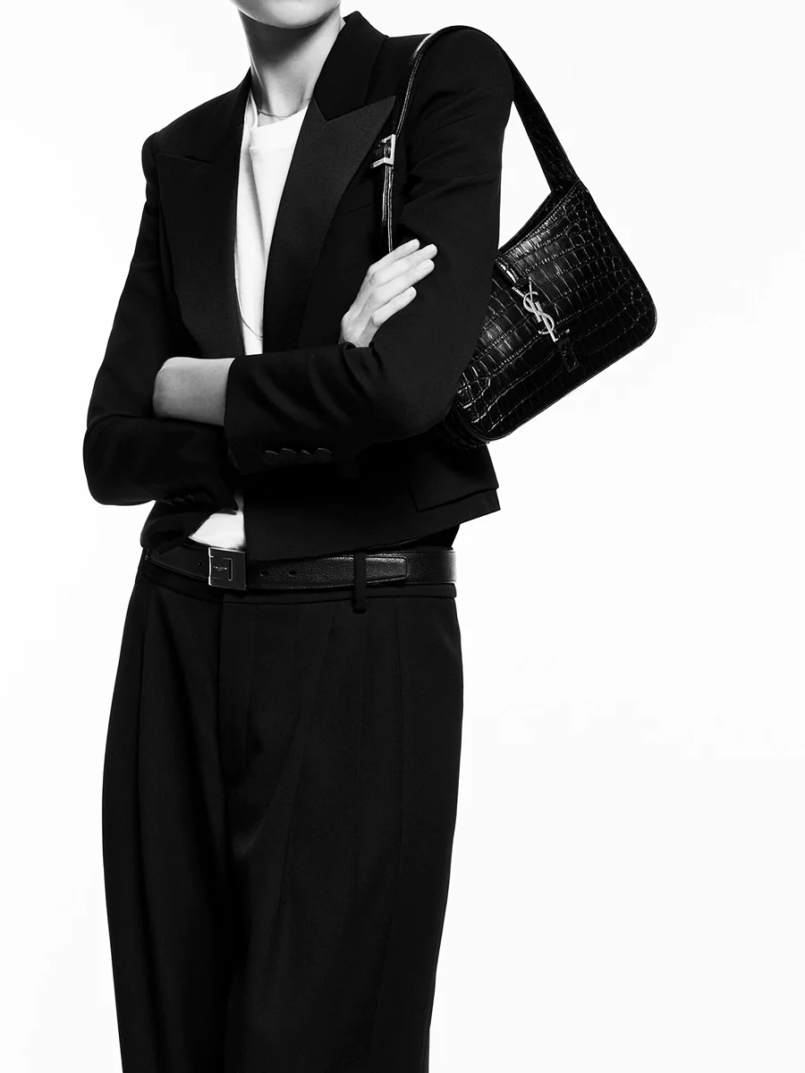 Le 5 à 7 en cuir brillant gaufré crocodile - luxuryevafr