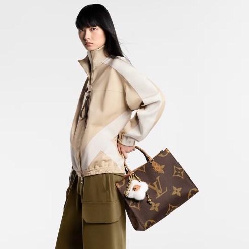 Charms de créateurs à prix abordables | Charms de sac, pendentifs, porte-clés et ensembles twilly - luxuryevafr