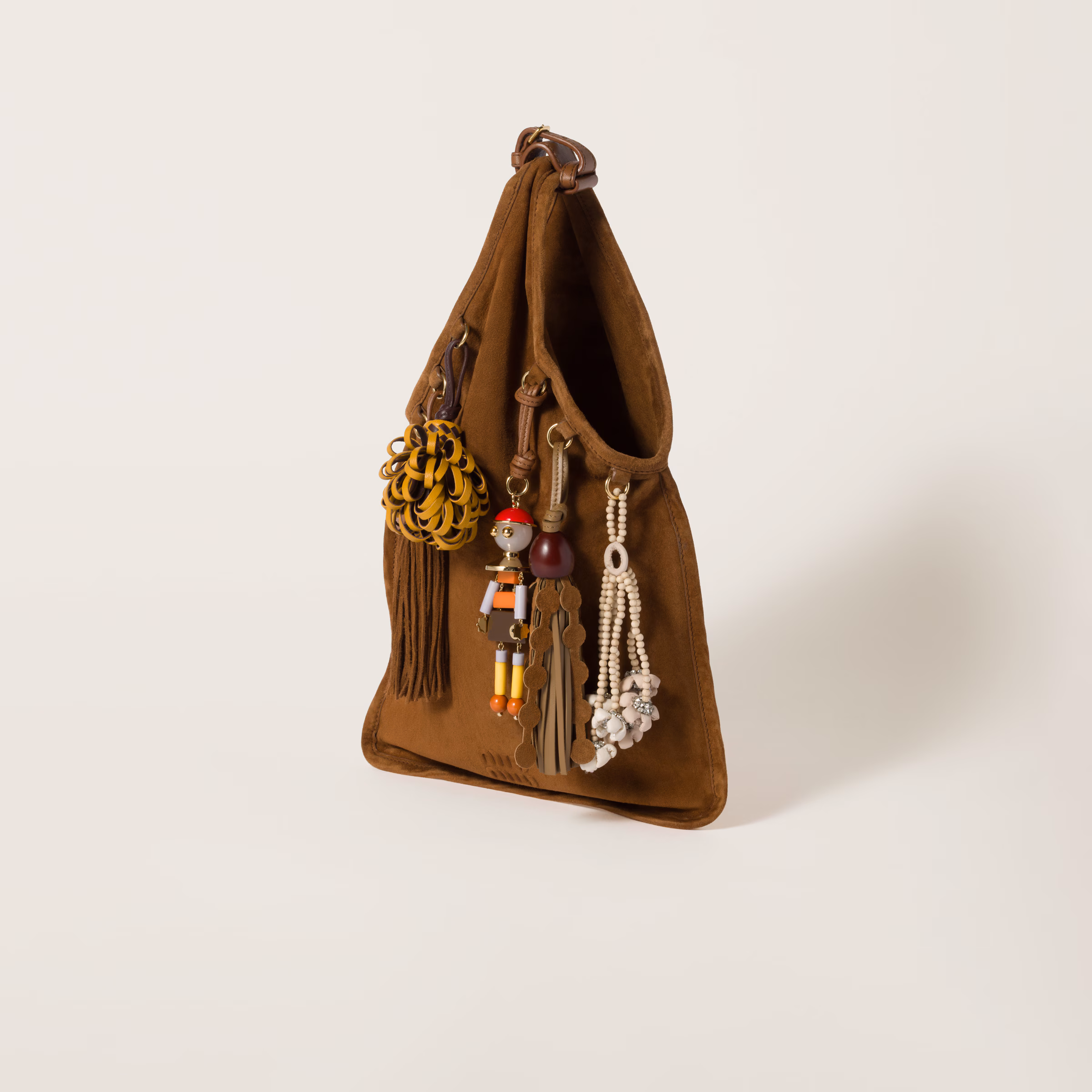 Sac MiuMiu en daim avec motif en chêne - luxuryevafr