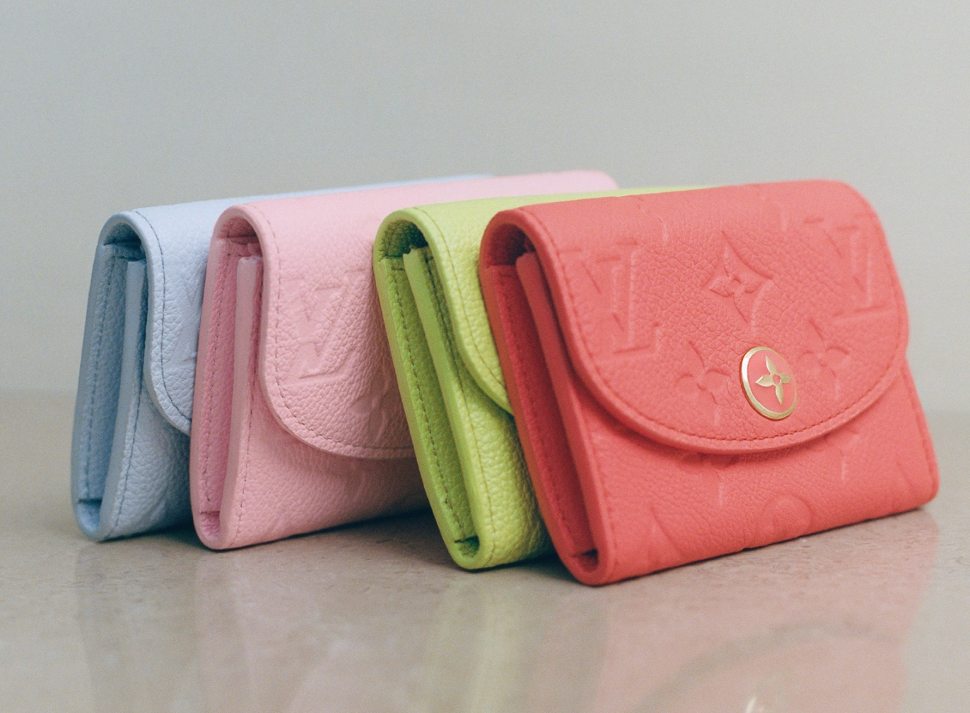 Portefeuilles et portefeuilles design à prix abordables - luxuryevafr