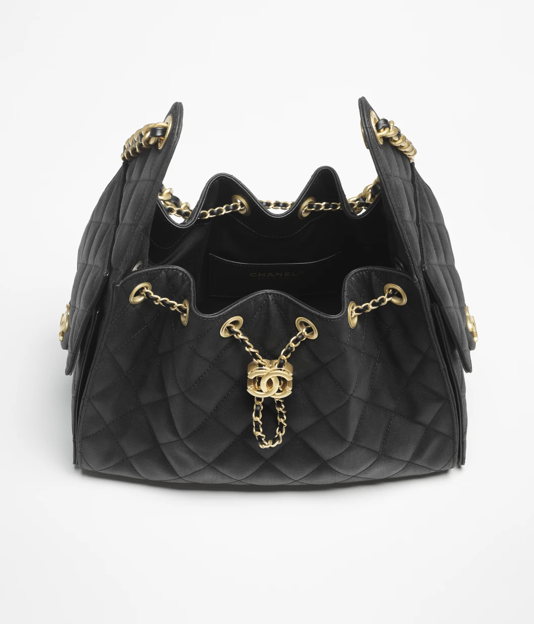 CHANEL 25 Petit Sac à Main Toile et Métal Doré Noir - luxuryevafr