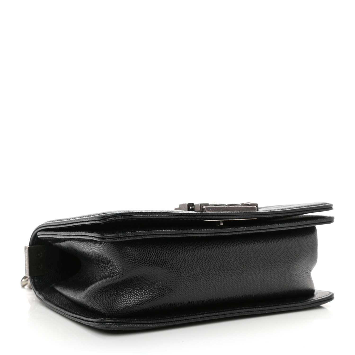 Chanel Small Boy Cuir Caviar — Intemporel - luxuryevafr