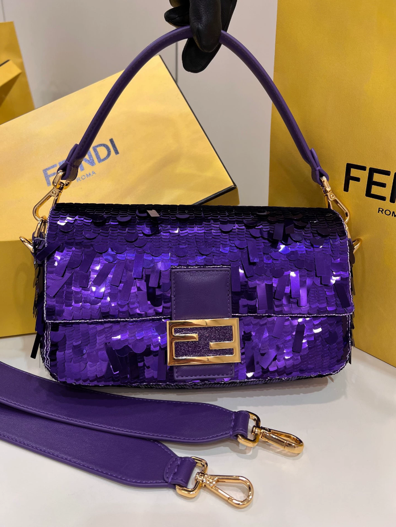 Sac à paillettes violet FENDI Baguette - luxuryevafr
