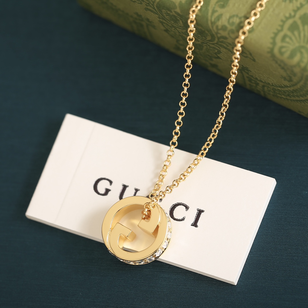 Collection de colliers Gucci Blondie - luxuryevafr