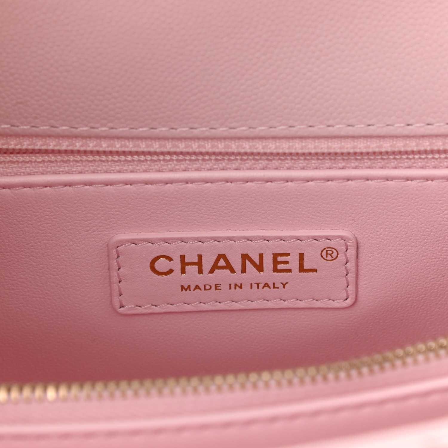 Petit rabat matelassé en coco avec poignée en forme de caviar, rose clair - luxuryevafr