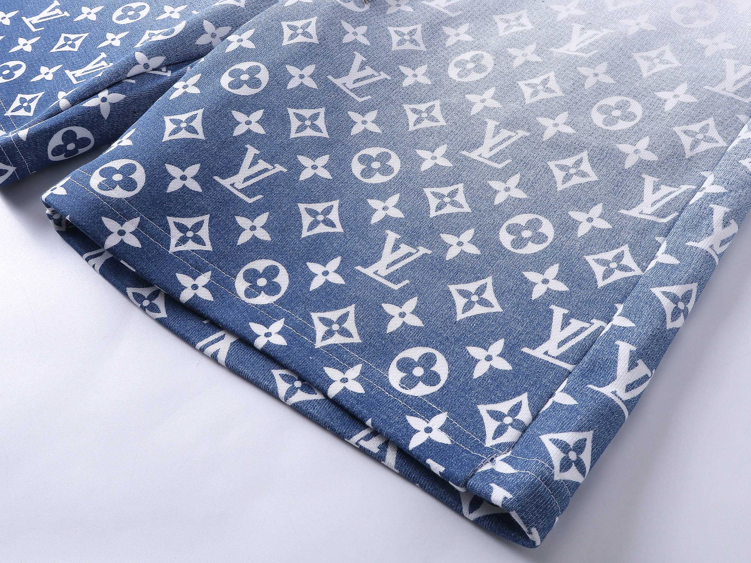 Collaboration LV Louis Vuitton Printemps/Été 2025 - Bleu - luxuryevafr