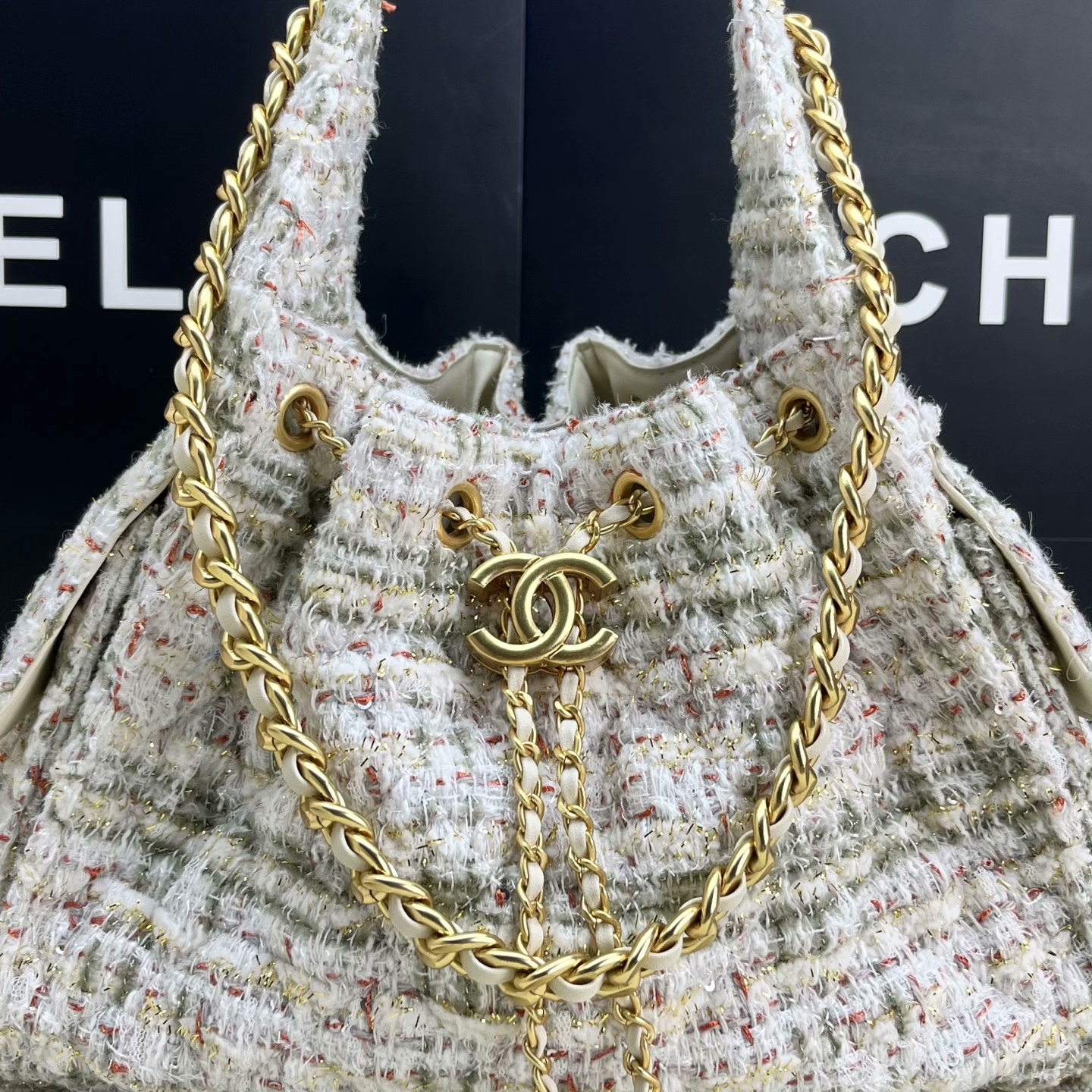 Petit sac à main CHANEL 25 - luxuryevafr