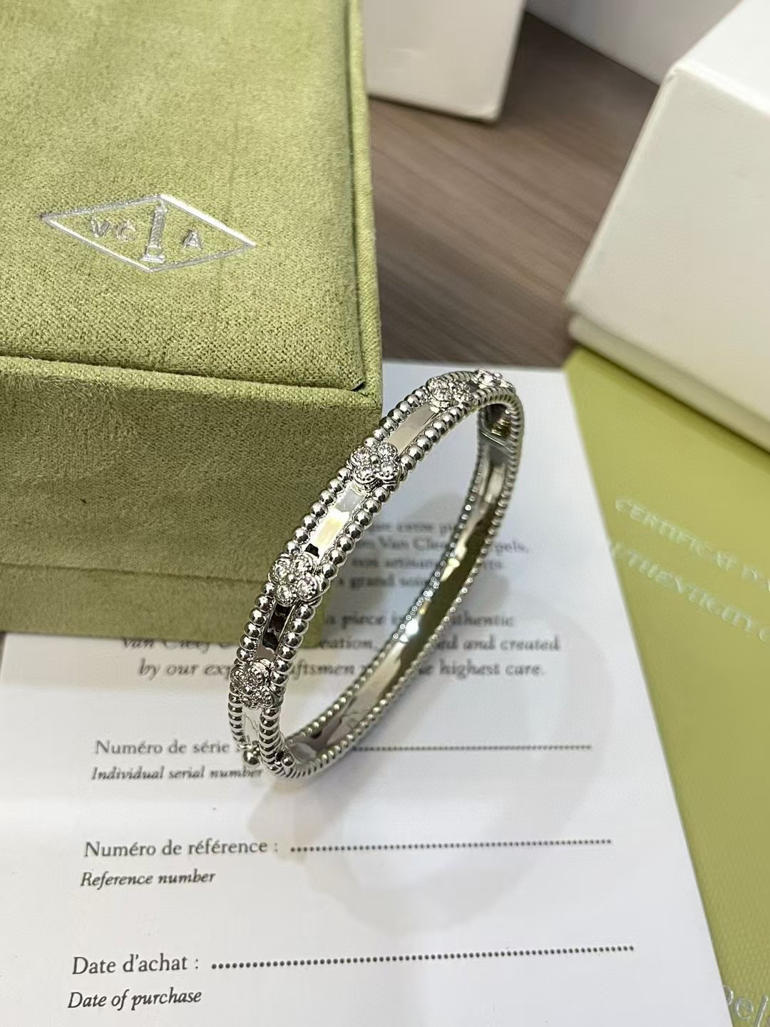 Bracelet Kaléidoscope Van Cleef & Arpels - luxuryevafr