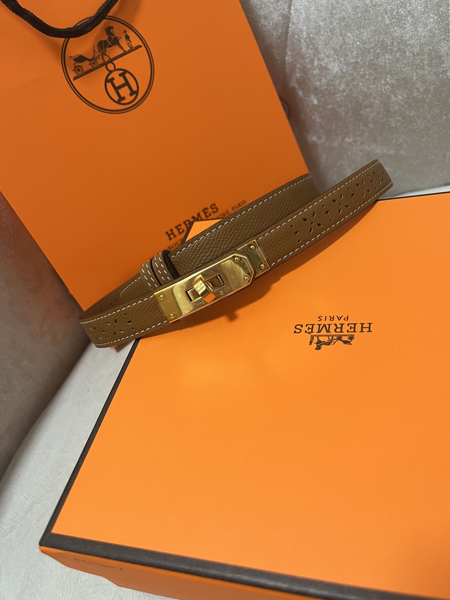 Ceinture Hermès Kelly pour femme - luxuryevafr
