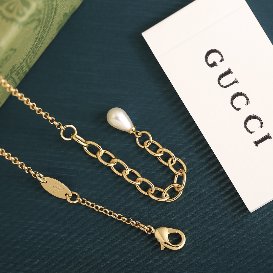 Collection de colliers Gucci Blondie - luxuryevafr