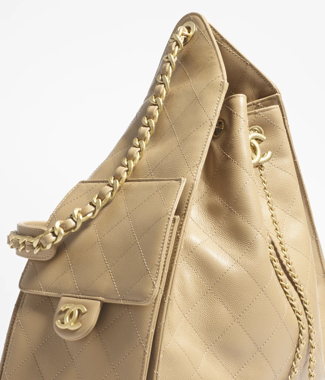 Sac à main moyen CHANEL 25 - luxuryevafr