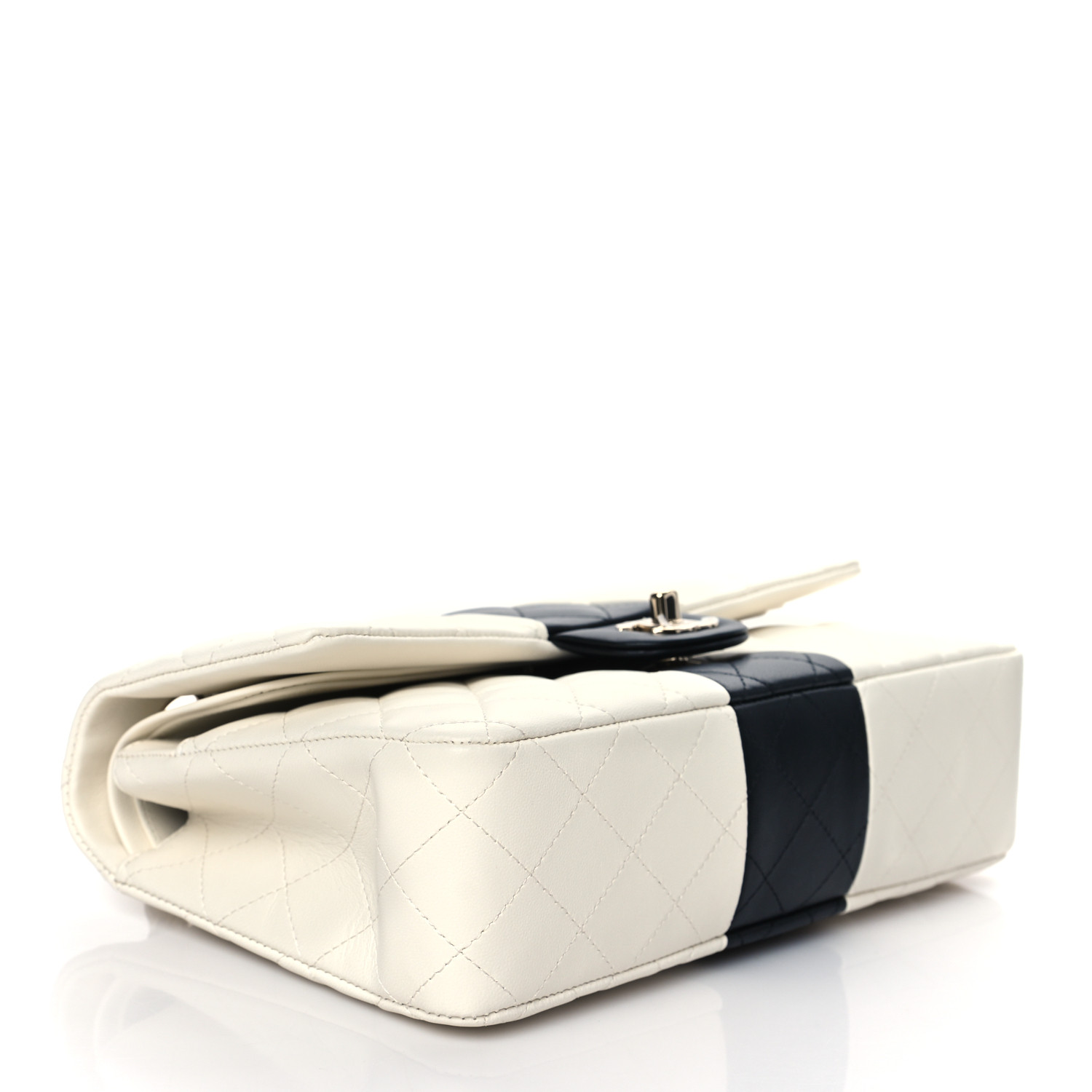 Cuir d'agneau matelassé à double rabat moyen noir et blanc - luxuryevafr