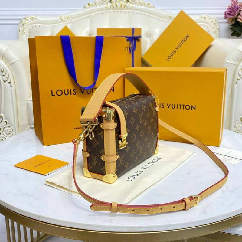 Sac à main Louis Vuitton SIDE TRUNK M46358 MONOGRAM - luxuryevafr