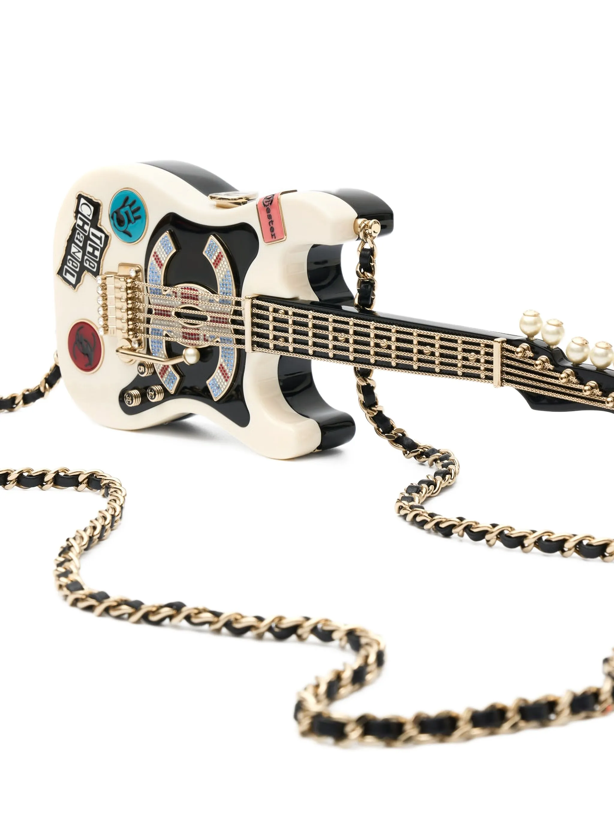 Pochette boîte à guitare Chanel - luxuryevafr