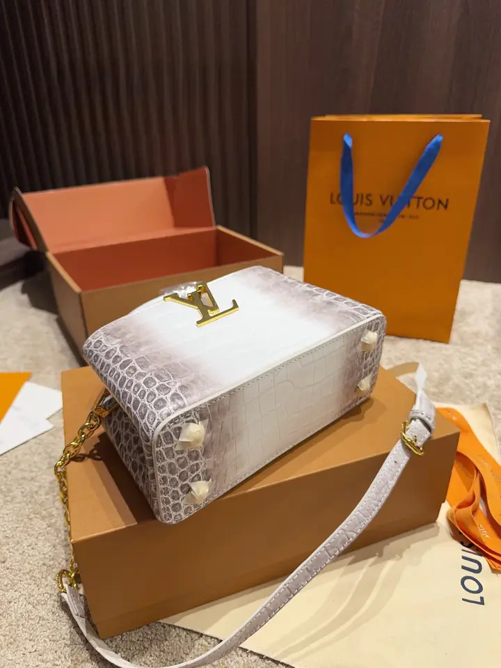 Mini sac à main Louis Vuitton Capucines - luxuryevafr