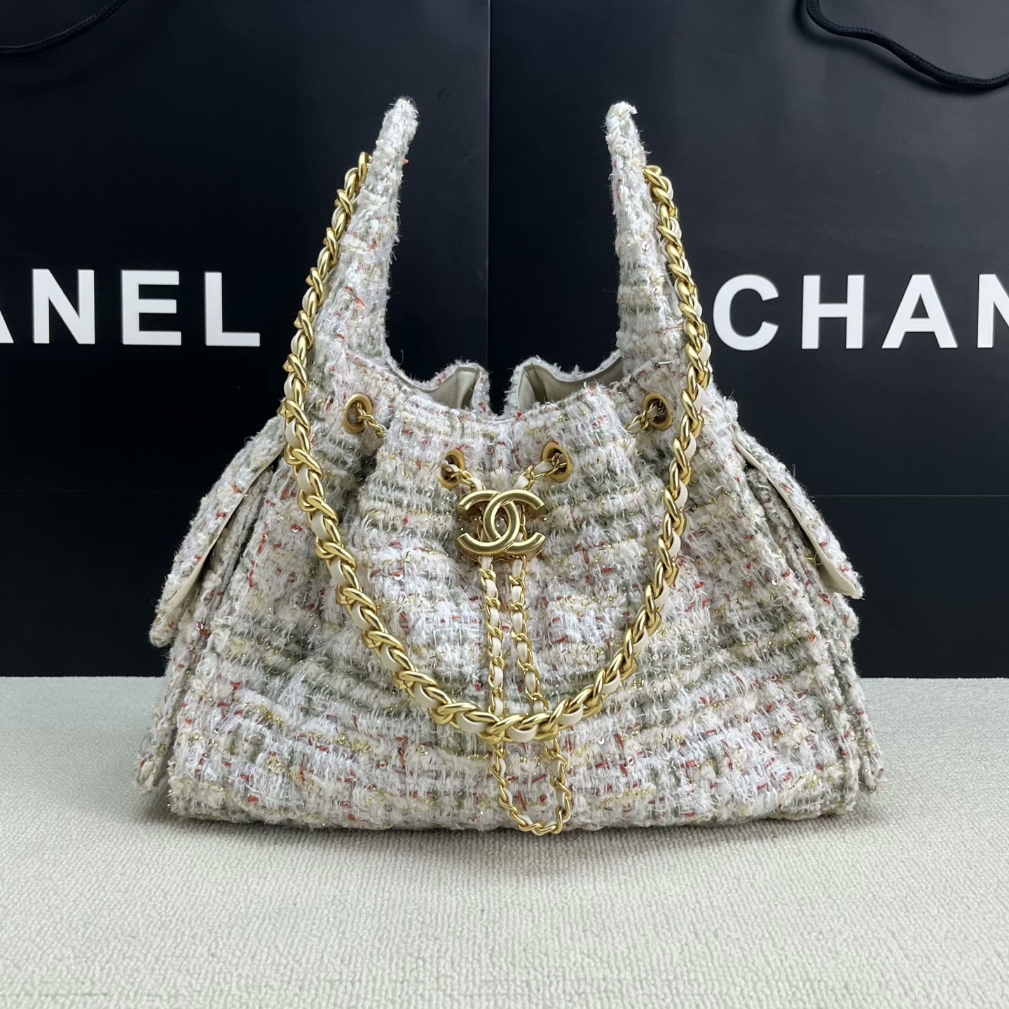 Petit sac à main CHANEL 25 - luxuryevafr