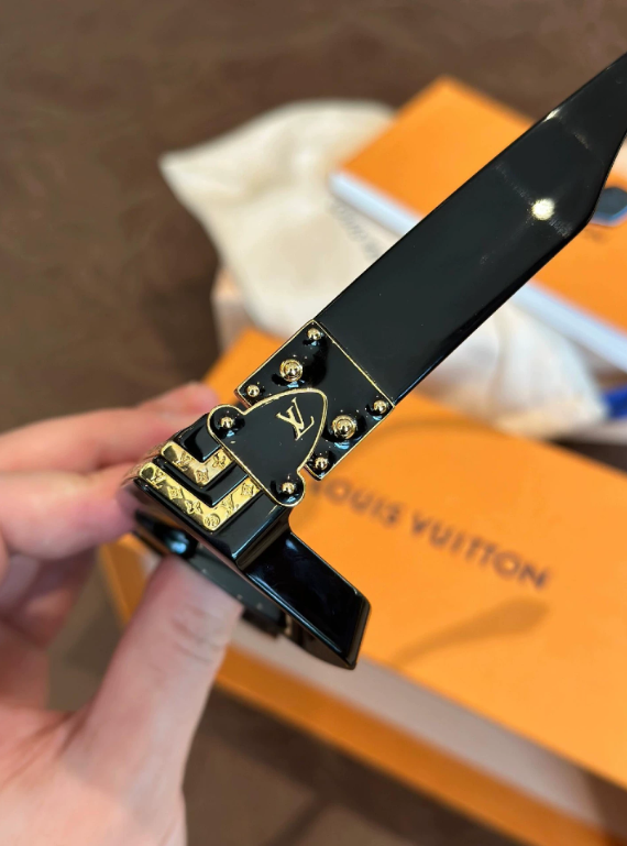 Lunettes de soleil LV Z1165E 1.1 Millionnaires - luxuryevafr