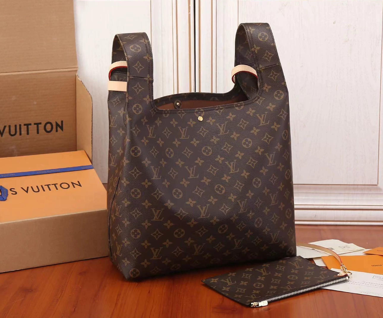 LV Atlantis M46817 GM - luxuryevafr