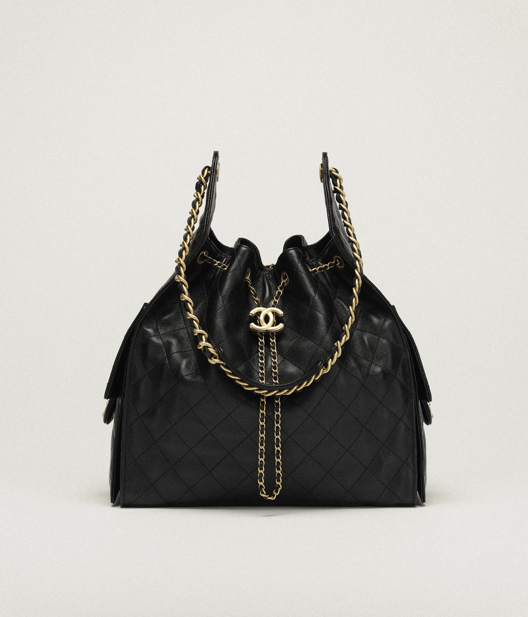 Sac à main CHANEL 25 moyen noir - luxuryevafr