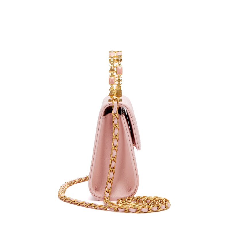 Sac à rabat Chanel en cuir d'agneau matelassé rose pâle, finitions dorées, 2022 - luxuryevafr