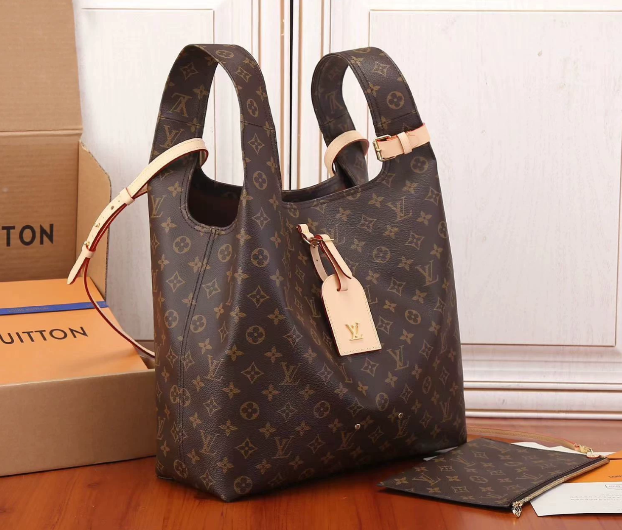 LV Atlantis M46817 GM - luxuryevafr