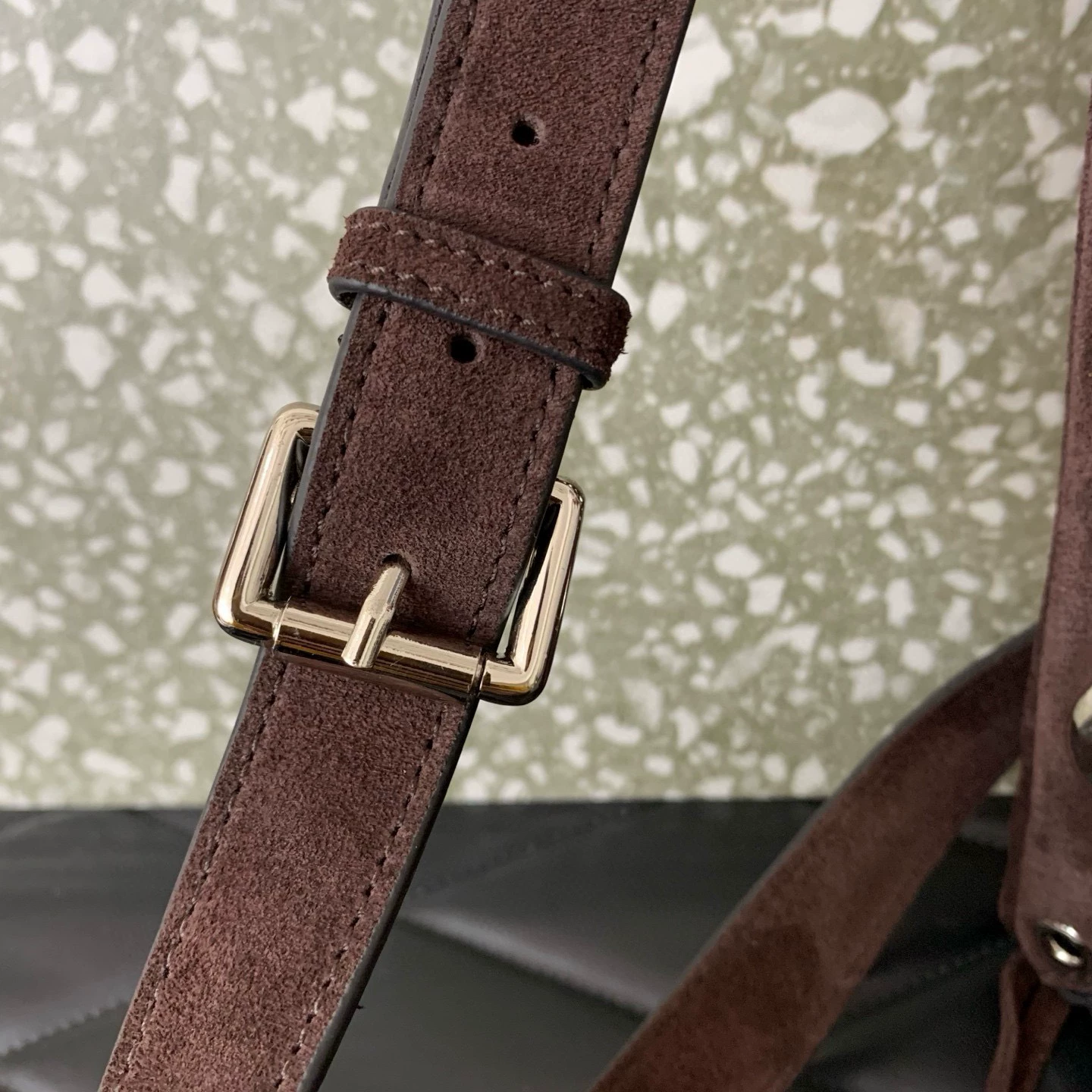 Sac bandoulière en daim Nellcôte Valentino Garavani à franges - luxuryevafr