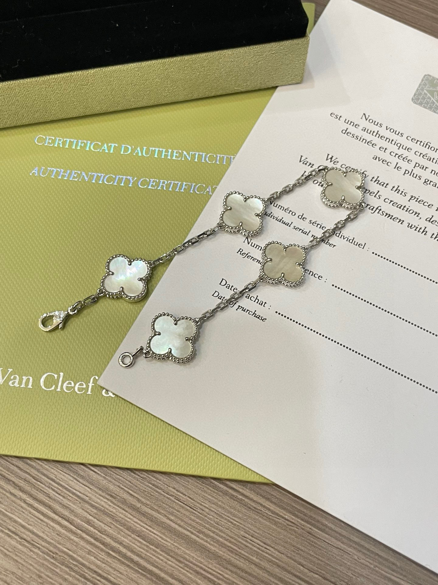 Van Cleef & Arpels Ensemble de bijoux trèfle - luxuryevafr